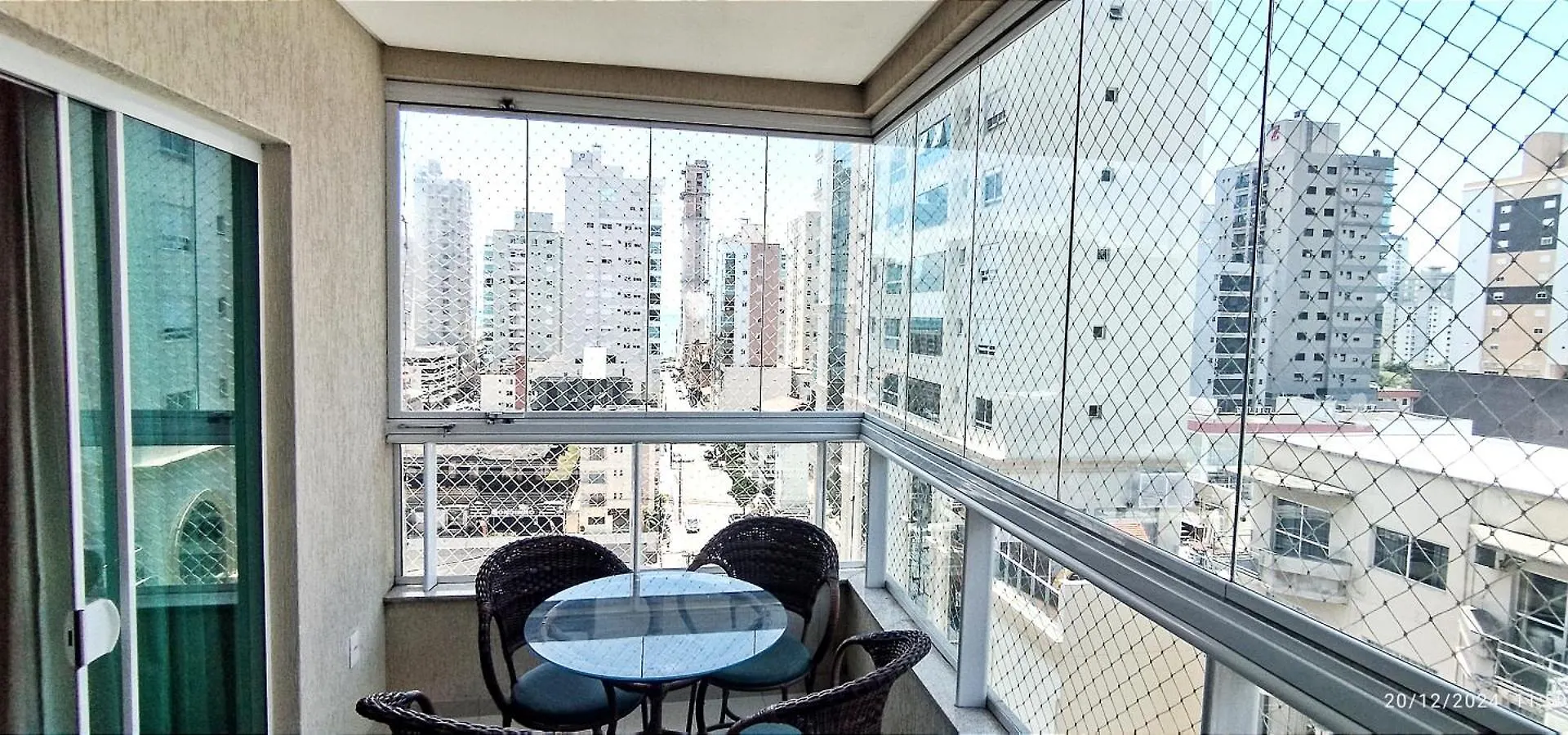 Apto 350 Metros Do Mar Com 2 Garagens E Ar Condicionado Meia Praia Brazil